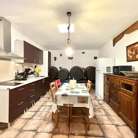 Casa Rural Con Terraza, Barbacoa, Cerca De Mirador Del Rio Apartment