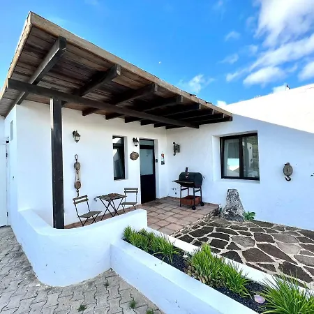 Casa Rural Con Terraza, Barbacoa, Cerca De Mirador Del Rio Apartment