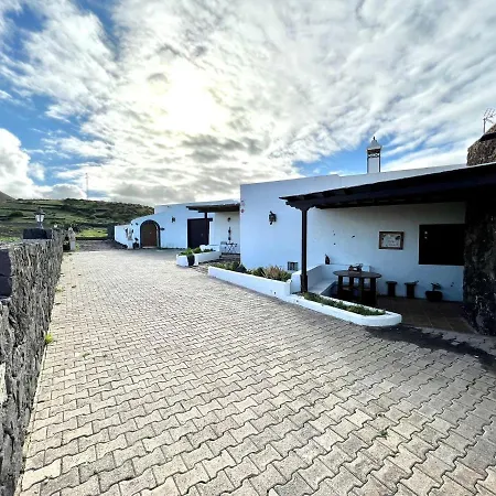 公寓 Casa Rural Con Terraza, Barbacoa, Cerca De Mirador Del Rio
