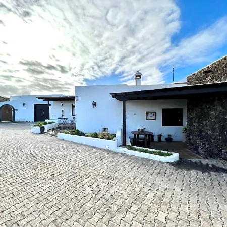 Casa Rural Con Terraza, Barbacoa, Cerca De Mirador Del Rio 公寓